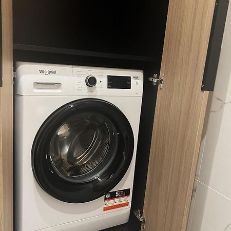 Amsterdam - Nowy Apartament W Centrum Z Prywatnym Zadaszonym Parkingiem Нови Тарг Екстериор снимка