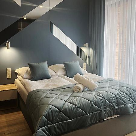 Amsterdam - Nowy Apartament W Centrum Z Prywatnym Zadaszonym Parkingiem Нови Тарг Екстериор снимка